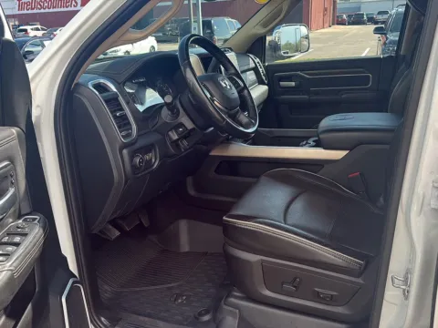 More photos of 2020 Ram 2500 Laramie at Wilmington Auto Center Chrysler Dodge Jeep RAM, OH