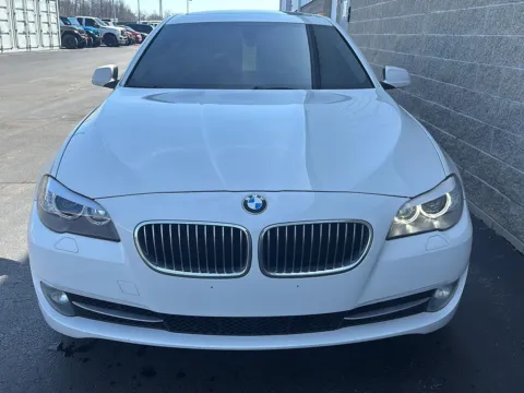 More photos of 2013 BMW 5 Series 528i xDrive at Wilmington Auto Center Chrysler Dodge Jeep RAM, OH