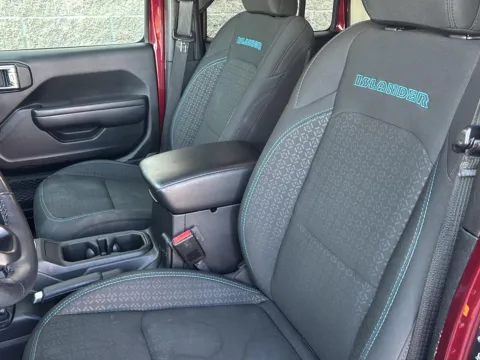 More photos of 2021 Jeep Wrangler Unlimited Islander at Wilmington Auto Center Chrysler Dodge Jeep RAM, OH