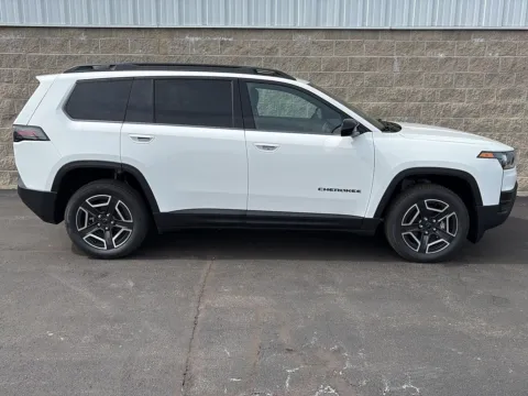 White 2026 Jeep Cherokee Laredo for sale in Wilmington, OH