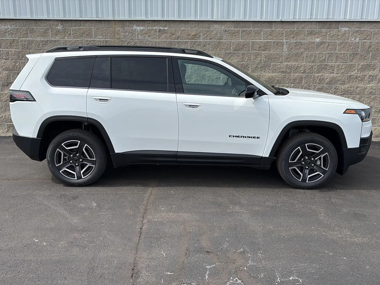 White 2026 Jeep Cherokee Laredo for sale in Wilmington, OH