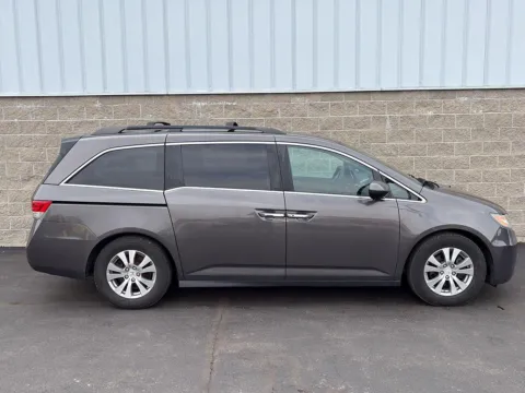 Gray 2015 Honda Odyssey EX-L for sale in Wilmington, OH