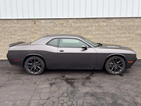 Gray 2021 Dodge Challenger SXT for sale in Wilmington, OH