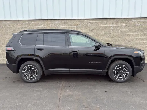 Black 2026 Jeep Cherokee Limited for sale in Wilmington, OH