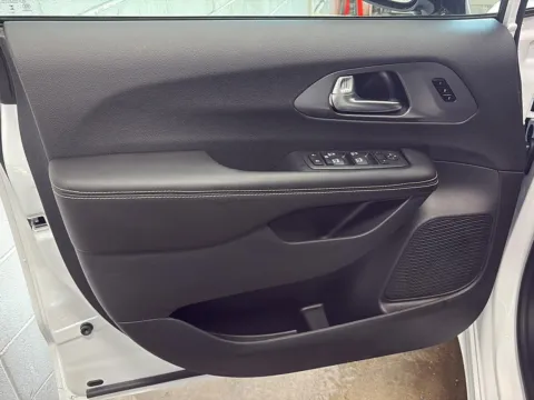 More photos of 2026 Chrysler Pacifica Select at Wilmington Auto Center Chrysler Dodge Jeep RAM, OH