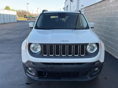 More photos of 2015 Jeep Renegade Latitude at Wilmington Auto Center Chrysler Dodge Jeep RAM, OH