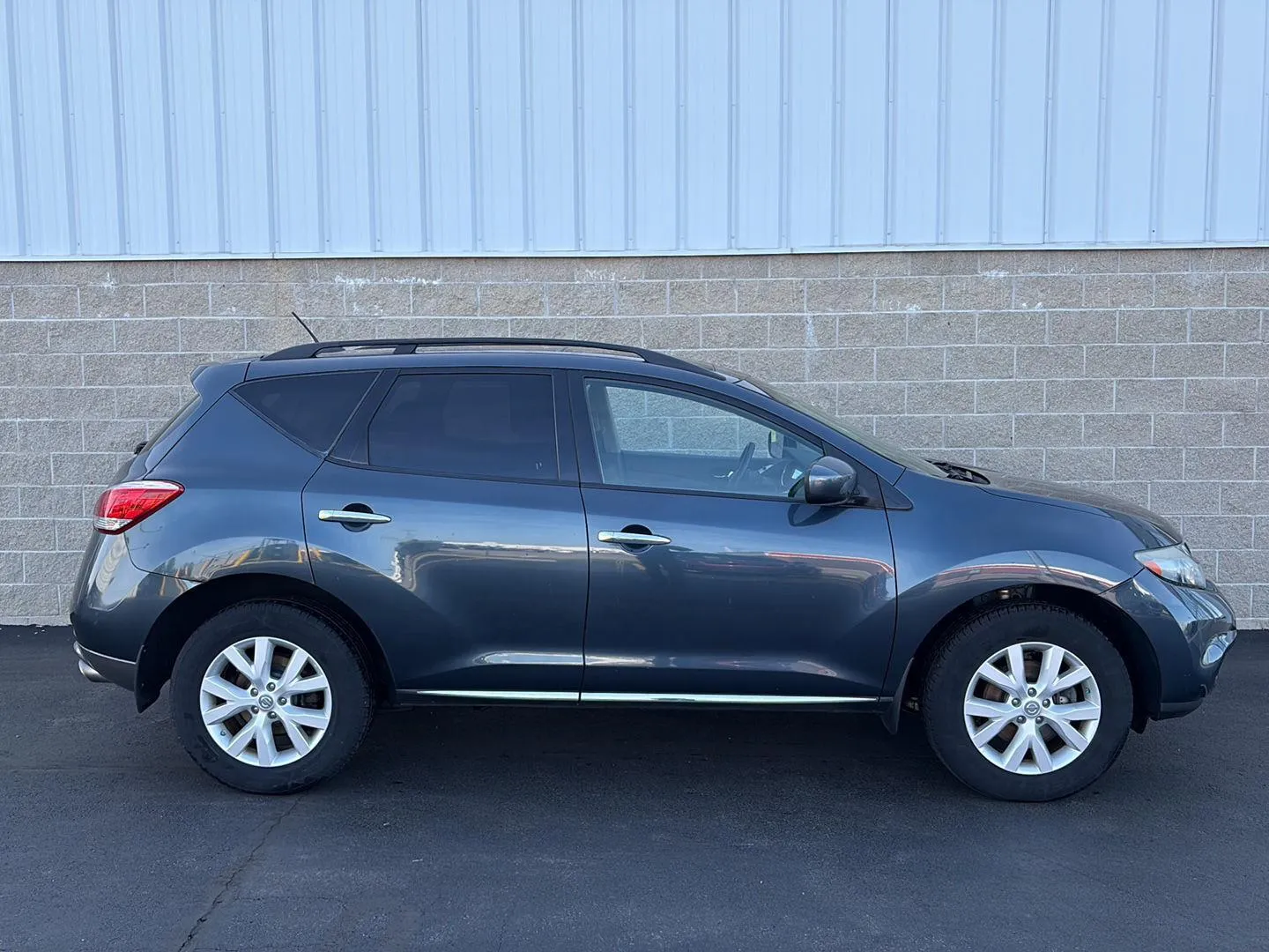 Gray 2011 Nissan Murano SL for sale in Wilmington, OH