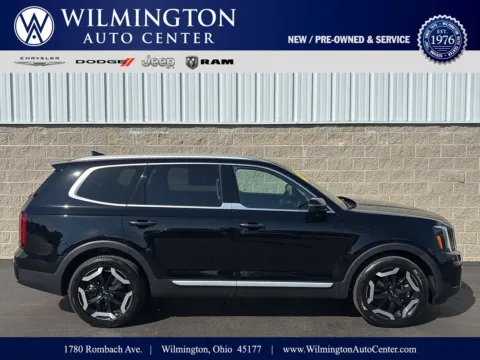Black 2024 KIA Telluride S for sale in Wilmington, OH