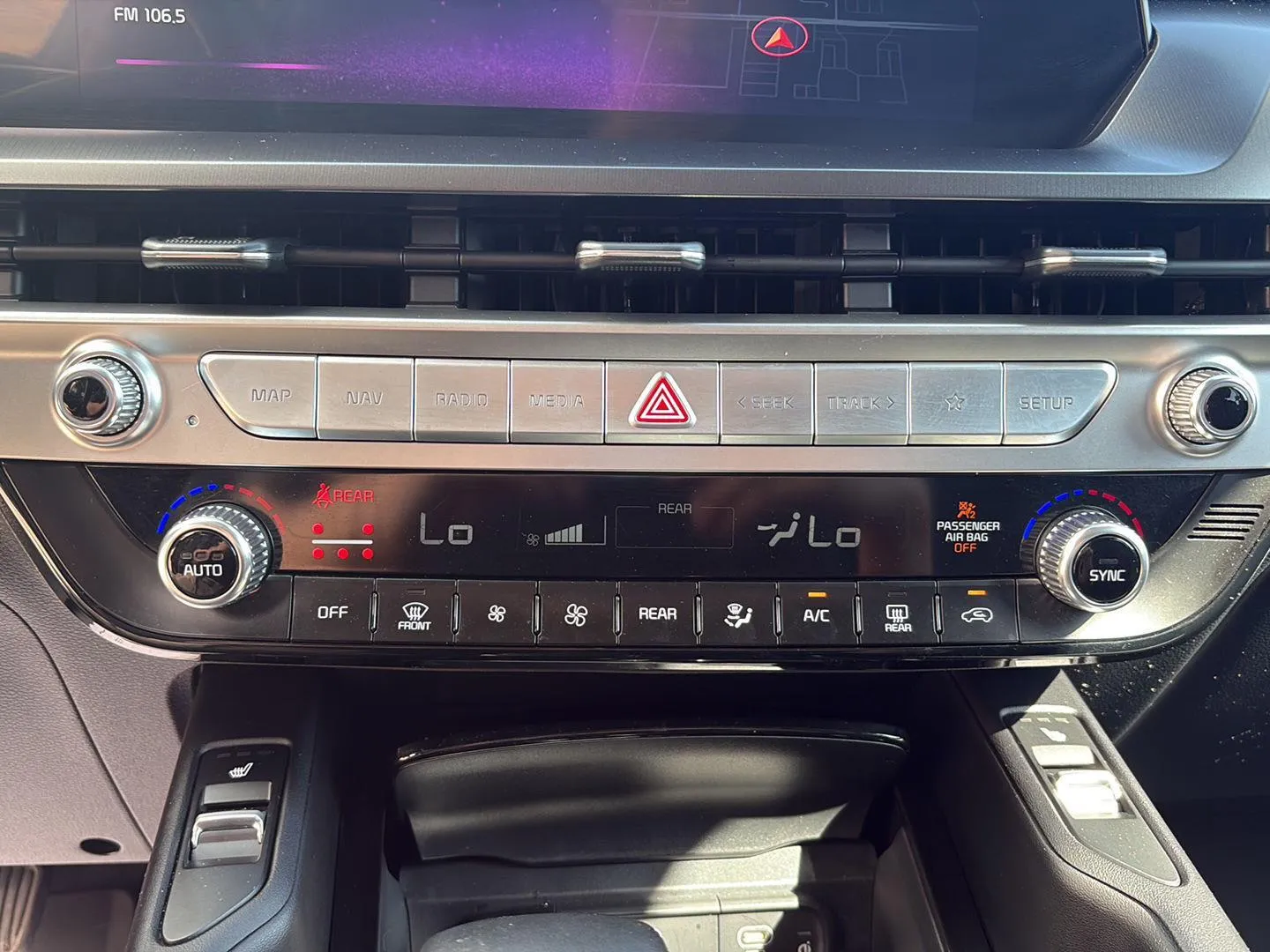 2024 Kia Telluride S - Photo 15