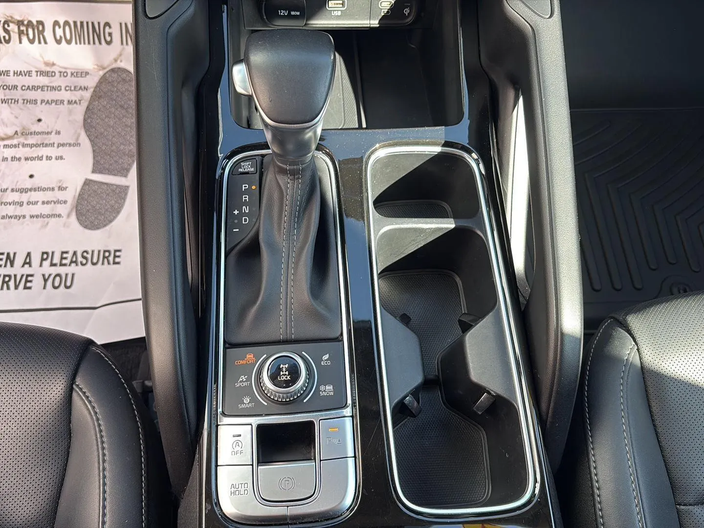 2024 Kia Telluride S - Photo 18