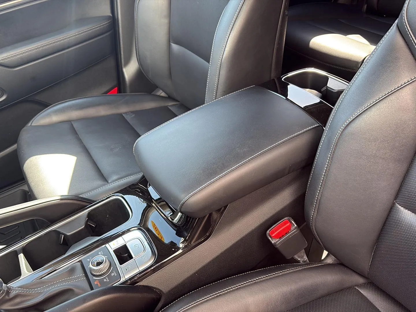 2024 Kia Telluride S - Photo 20