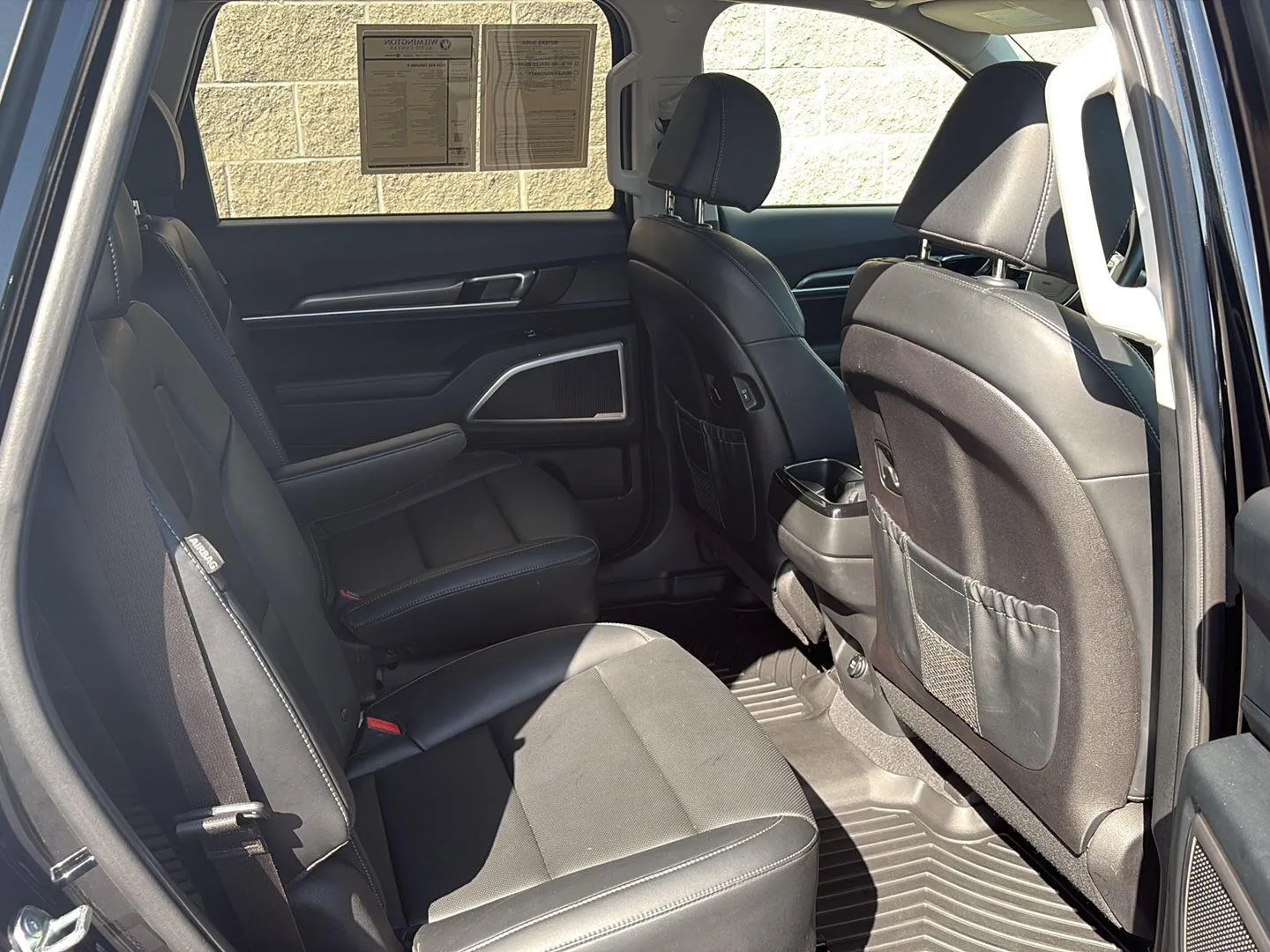2024 Kia Telluride S - Photo 25