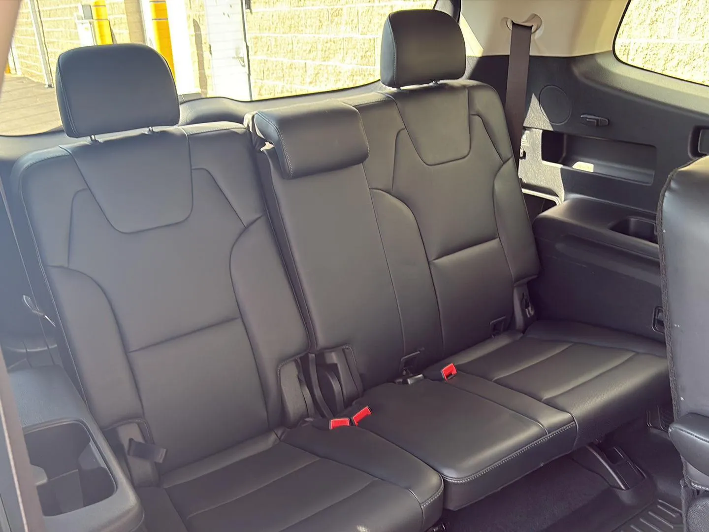 2024 Kia Telluride S - Photo 27