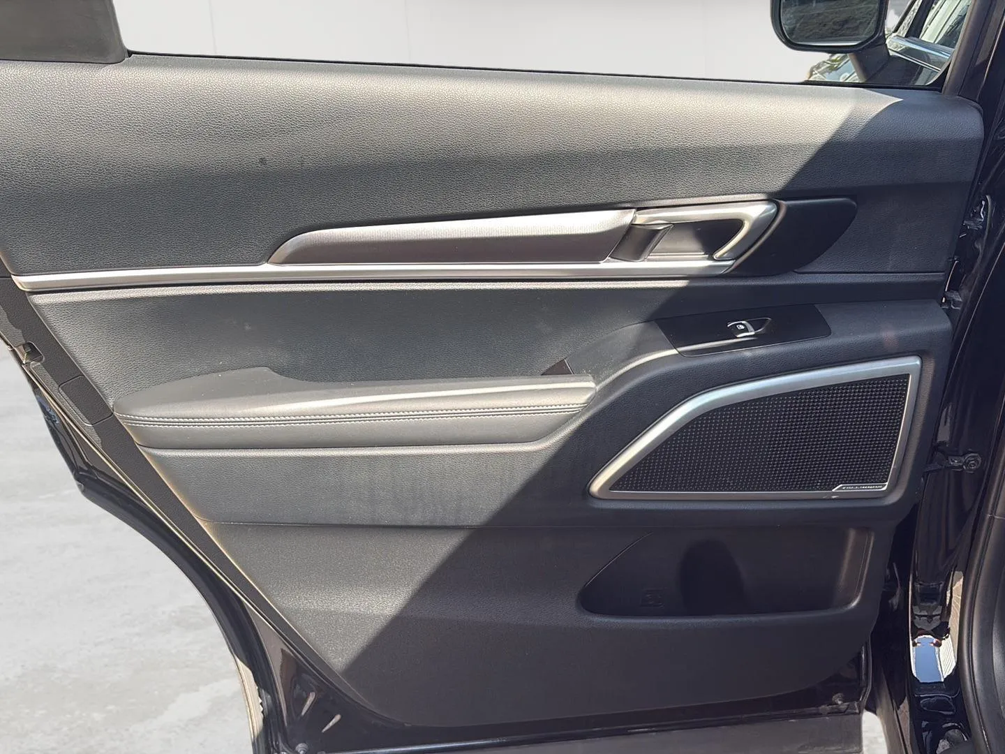 2024 Kia Telluride S - Photo 28
