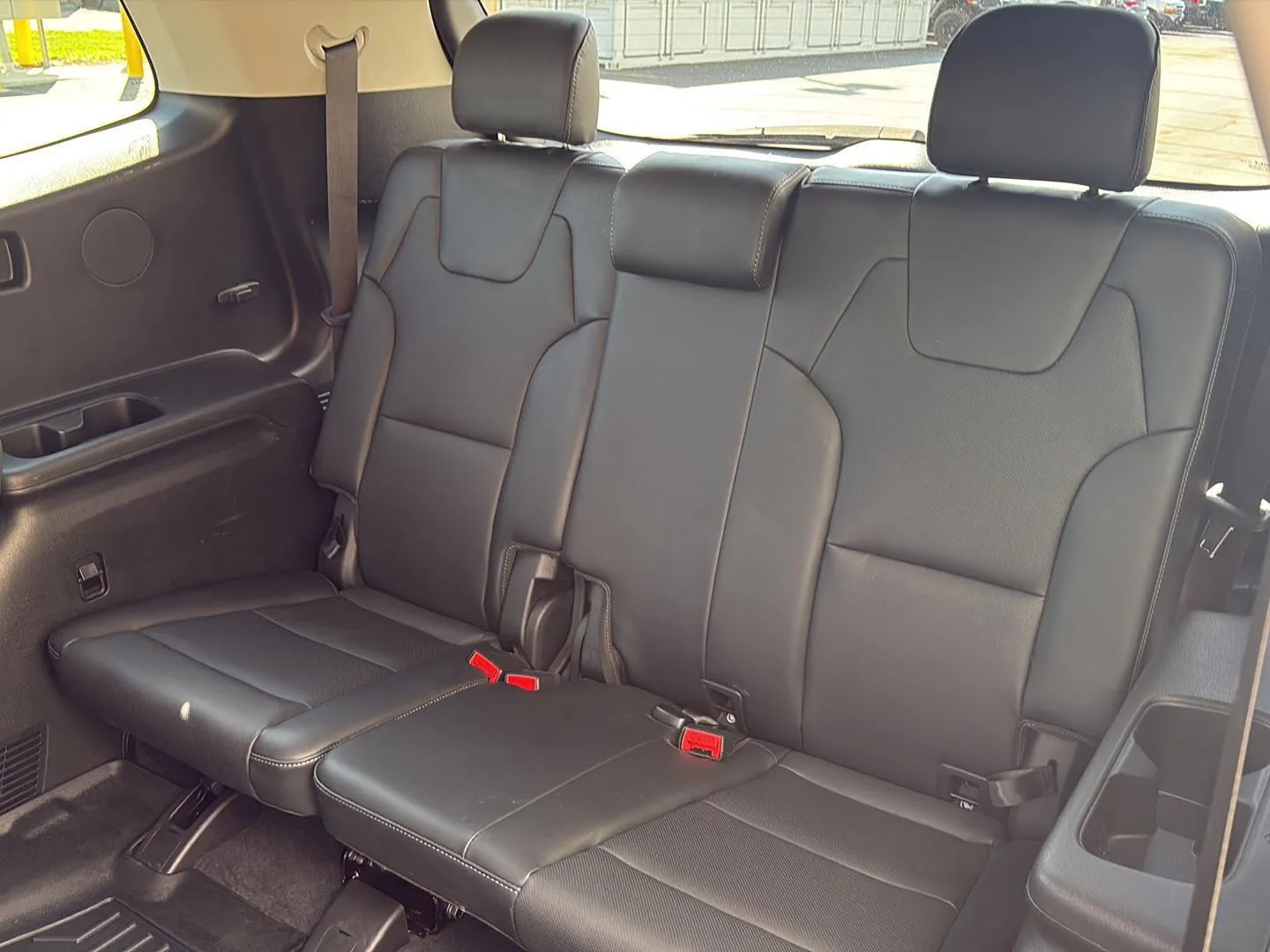 2024 Kia Telluride S - Photo 31