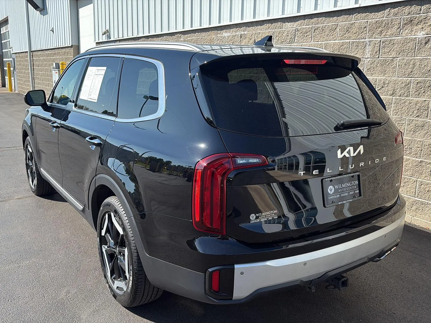 2024 Kia Telluride S - Photo 42