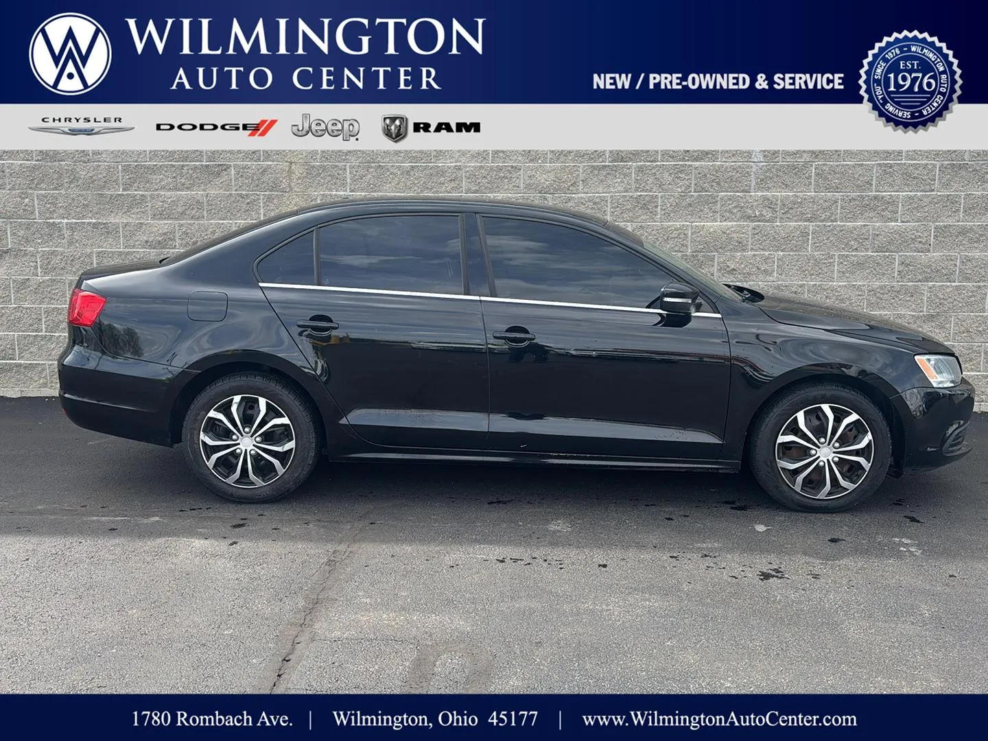 Black 2013 Volkswagen Jetta Sedan SE for sale in Wilmington, OH
