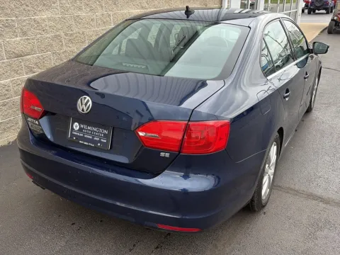 Another view of 2014 Volkswagen Jetta Sedan SE w/Connectivity/Sunroof PZEV for sale in Wilmington, OH at Wilmington Auto Center Chrysler Dodge Jeep RAM