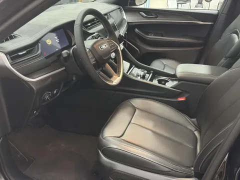 More photos of 2026 Jeep Grand Cherokee L Limited at Wilmington Auto Center Chrysler Dodge Jeep RAM, OH