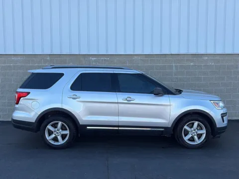 Silver 2018 Ford Explorer XLT for sale in Wilmington, OH