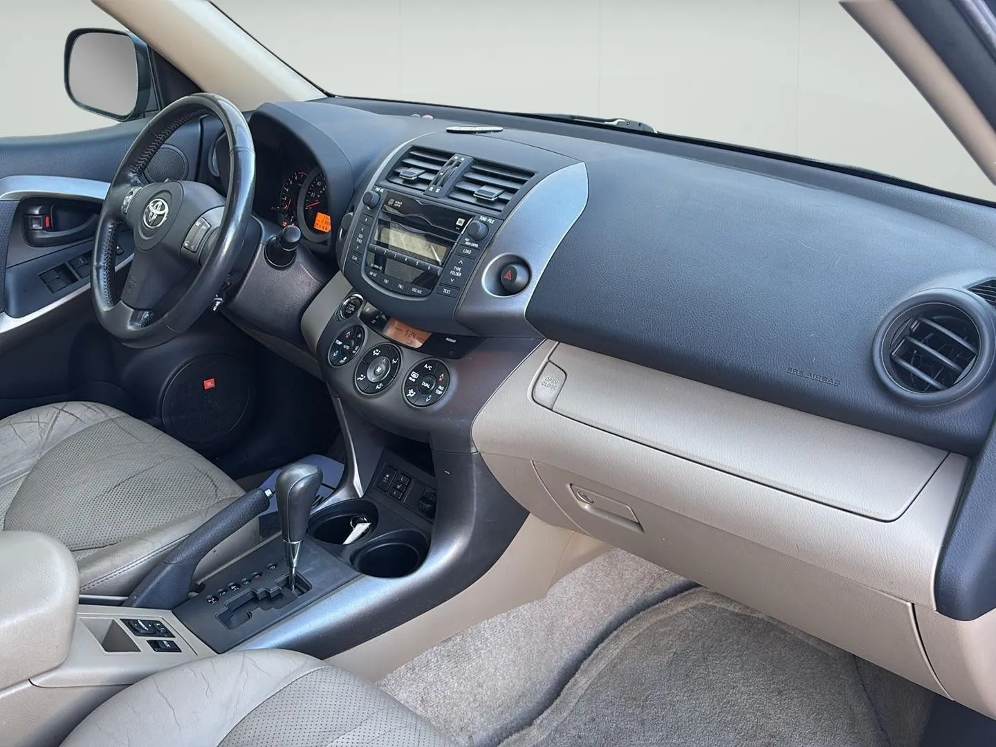 2010 Toyota RAV4 Limited - Photo 17