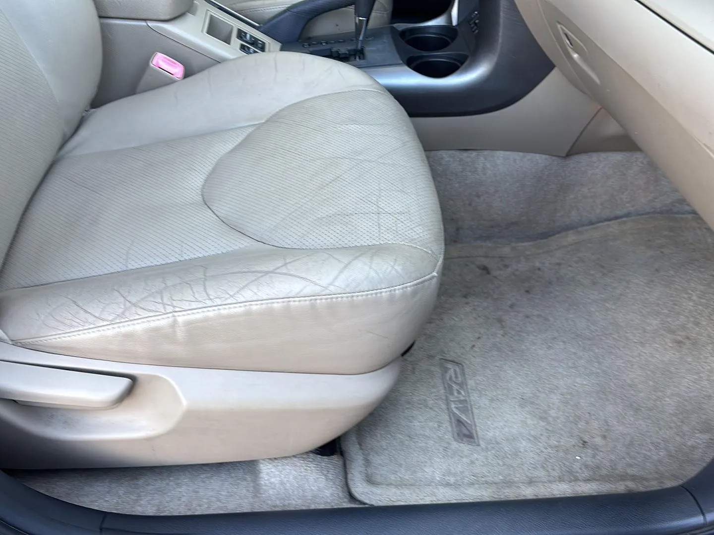 2010 Toyota RAV4 Limited - Photo 18