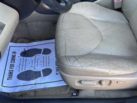 More photos of 2010 Toyota RAV4 Limited at Wilmington Auto Center Chrysler Dodge Jeep RAM, OH