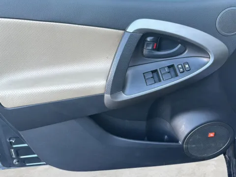 More photos of 2010 Toyota RAV4 Limited at Wilmington Auto Center Chrysler Dodge Jeep RAM, OH