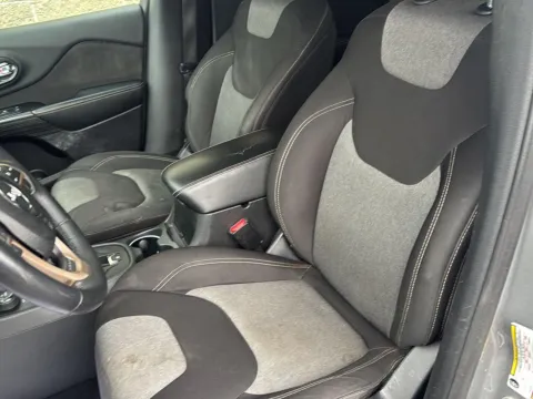 More photos of 2014 Jeep Cherokee Latitude at Wilmington Auto Center Chrysler Dodge Jeep RAM, OH