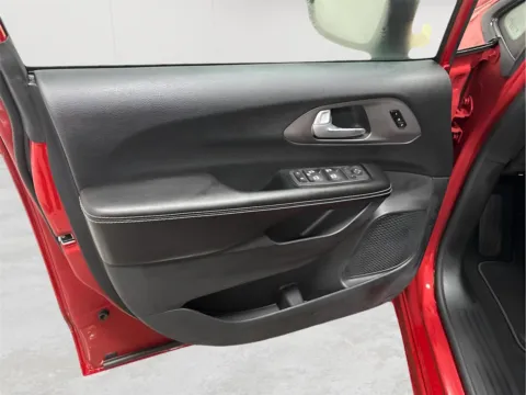 More photos of 2026 Chrysler Pacifica Select at Wilmington Auto Center Chrysler Dodge Jeep RAM, OH