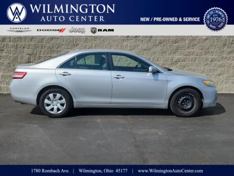 Silver 2011 Toyota Camry SE for sale in Wilmington, OH