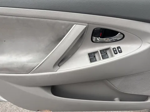 More photos of 2011 Toyota Camry SE at Wilmington Auto Center Chrysler Dodge Jeep RAM, OH