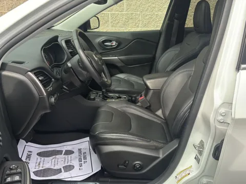 More photos of 2021 Jeep Cherokee Limited at Wilmington Auto Center Chrysler Dodge Jeep RAM, OH