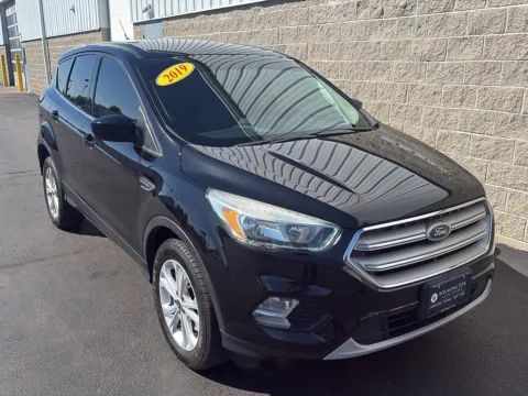 Photos of 2019 Ford Escape SE for sale in Wilmington, OH at Wilmington Auto Center Chrysler Dodge Jeep RAM