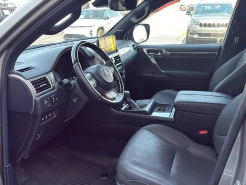 More photos of 2023 Lexus GX 460 Premium at Wilmington Auto Center Chrysler Dodge Jeep RAM, OH