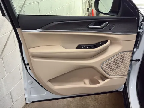 More photos of 2026 Jeep Grand Cherokee L Limited at Wilmington Auto Center Chrysler Dodge Jeep RAM, OH