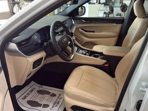 More photos of 2026 Jeep Grand Cherokee L Limited at Wilmington Auto Center Chrysler Dodge Jeep RAM, OH