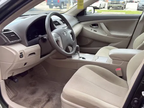 More photos of 2010 Toyota Camry LE at Wilmington Auto Center Chrysler Dodge Jeep RAM, OH
