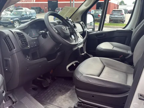More photos of 2025 Ram ProMaster Cargo Van Tradesman at Wilmington Auto Center Chrysler Dodge Jeep RAM, OH