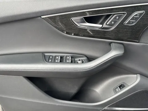 More photos of 2021 Audi Q7 Premium Plus at Wilmington Auto Center Chrysler Dodge Jeep RAM, OH