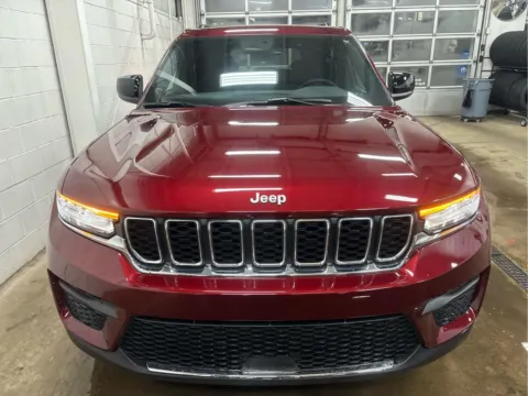 More photos of 2026 Jeep Grand Cherokee Laredo X at Wilmington Auto Center Chrysler Dodge Jeep RAM, OH