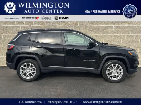 Black 2023 Jeep Compass Latitude Lux for sale in Wilmington, OH
