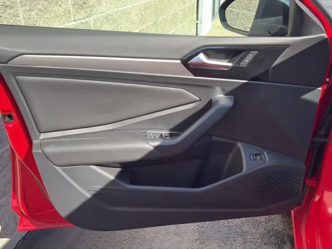 More photos of 2019 Volkswagen Jetta R-Line at Wilmington Auto Center Chrysler Dodge Jeep RAM, OH