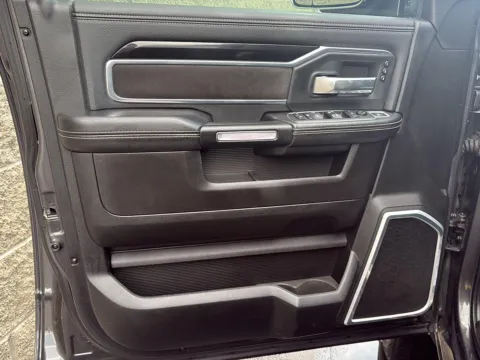 More photos of 2019 Ram 2500 Laramie at Wilmington Auto Center Chrysler Dodge Jeep RAM, OH
