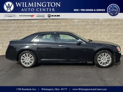 Black 2012 Chrysler 300 C for sale in Wilmington, OH