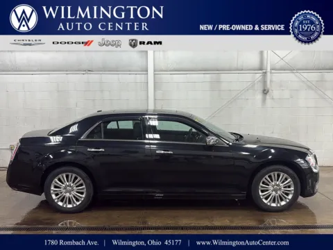 Black 2012 Chrysler 300 C for sale in Wilmington, OH