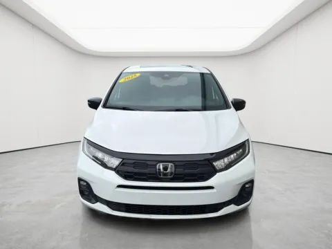 More photos of 2025 Honda Odyssey Sport-L at Wilmington Auto Center Chrysler Dodge Jeep RAM, OH