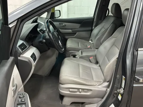 More photos of 2012 Honda Odyssey EX-L at Wilmington Auto Center Chrysler Dodge Jeep RAM, OH