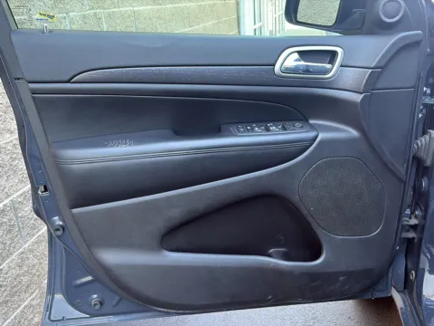 More photos of 2018 Jeep Grand Cherokee Altitude at Wilmington Auto Center Chrysler Dodge Jeep RAM, OH