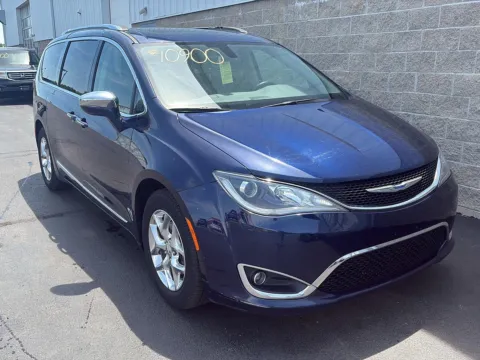 Photos of 2018 Chrysler Pacifica Limited for sale in Wilmington, OH at Wilmington Auto Center Chrysler Dodge Jeep RAM